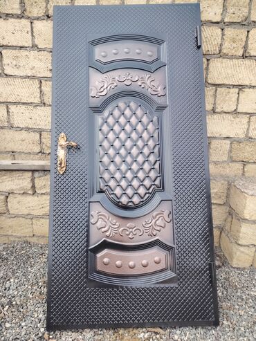 Giriş qapıları: Mənzil üçün Yeni Giriş qapısı Çərçivə ilə, Zəmanətli, Ödənişli quraşdırma, Ödənişli çatdırılma — 4