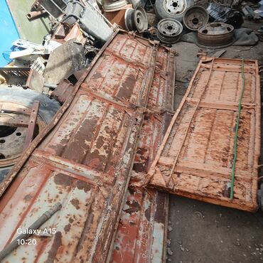 Другие детали кузова: От кузова самосвал газ53 борты калпачок железные