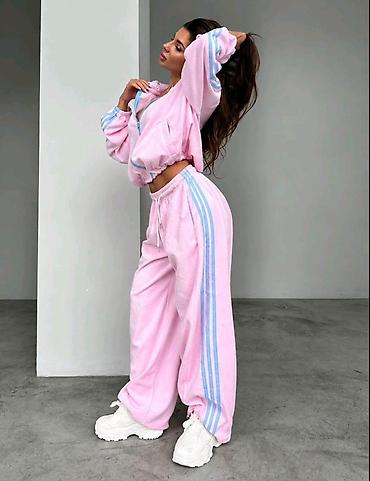 Gornji i donji deo: MUST HAVE 🔥 Jesen 2026 Preudobne plišane trenerke Vel: S M L Cena — 6