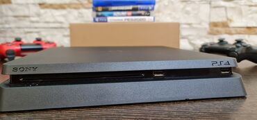 PS4 (Sony Playstation 4): PlayStation 4 slim 500 gb -2 orijinal pult -4 disk Salam. təcili — 7