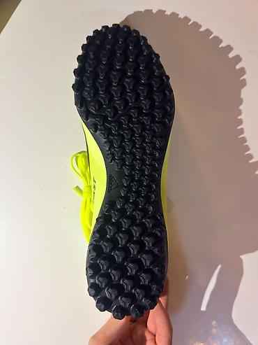 butslar 42: Adidas X Crazyfast Club TF futbol butsası - Model: X Crazyfast Club TF — 2