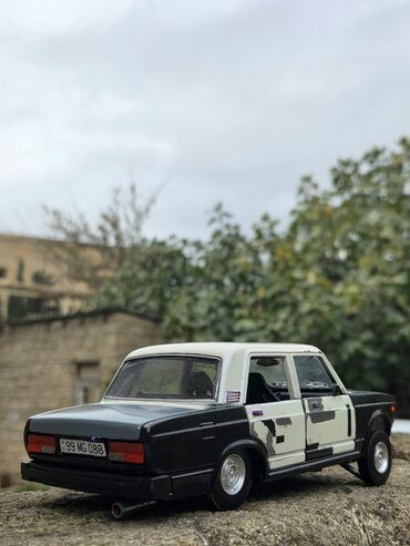 Avtomobil modelləri: VAZ, 2005 il, 1:24, Dəmir, Ödənişli çatdırılma — 2