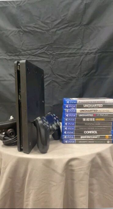 PS4 (Sony PlayStation 4): Продаю в идеальном сосотоянии ps4, заказывал из США камера для