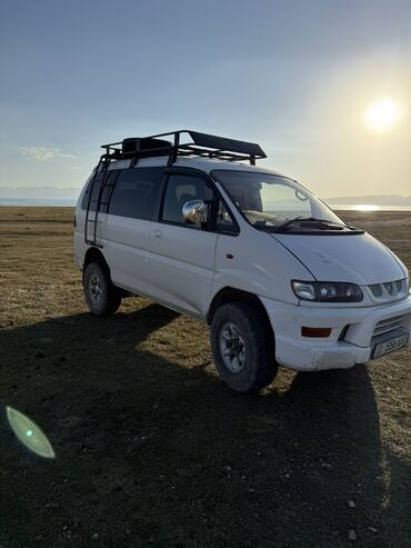срочно продам авто в связи с переездом: Mitsubishi Delica: 2006 г., 0.3 л, Автомат, Газ, Минивэн