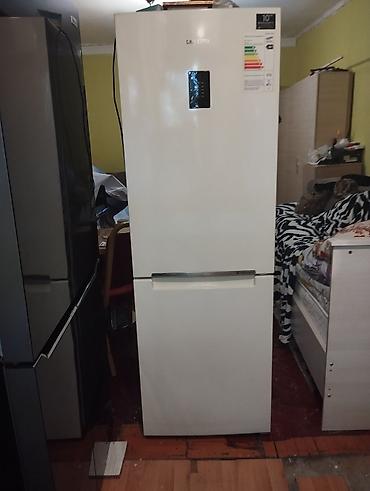 kombi qabi: İşlənmiş 2 qapılı Samsung Soyuducu Satılır, rəng - Ağ, Təkərli — 3