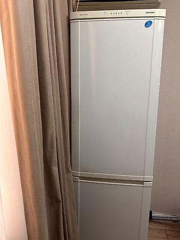 Soyuducular: İşlənmiş 2 qapılı Samsung Soyuducu Satılır, rəng - Ağ — 1