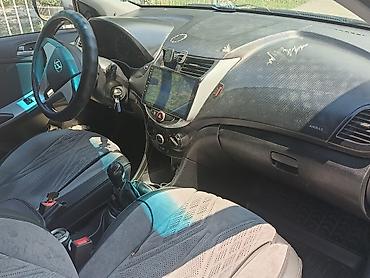 chr: Hyundai Solaris: 2014 г., 1.6 л, Механика, Бензин, Седан — 3