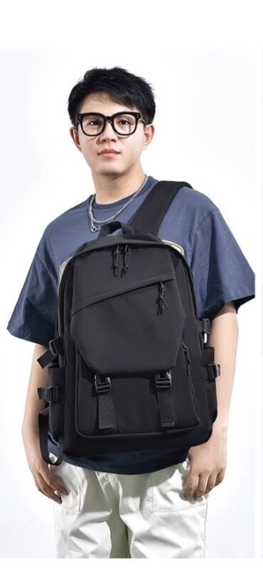 жилетка мужские: Продаю рюкзаки в отличном качестве,подойдут как для повседневной жизни