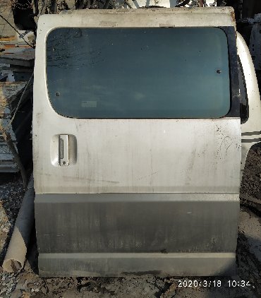 куплю или обменяю дом: Toyota Grand Hiace левая задняя дверь (Тойота Гранд Хайс). Цвет
