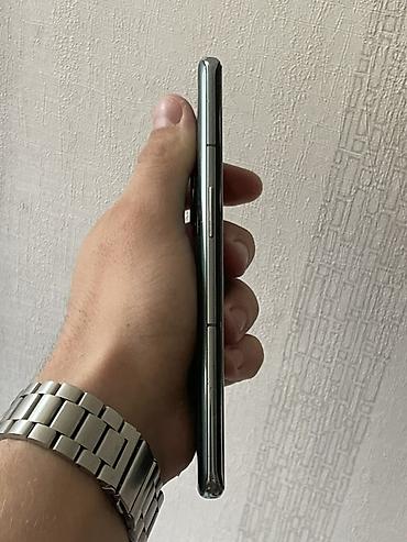 one plus 9: OnePlus 11, Б/у, 256 ГБ, цвет - Зеленый, 1 SIM, 2 SIM, eSIM — 6