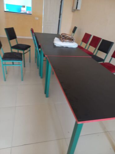 �������� �� 4 ���������� ������ ���������� в Кыргызстан | Комплекты столов и стульев: Продаётся столы и стулья! 4 стола, 10 стульев. Мебель новая! Уступка