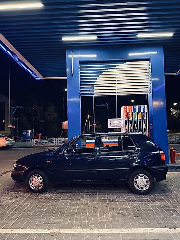 Volkswagen: Volkswagen Golf: 1992 г., 1.4 л, Механика, Бензин, Хэтчбэк — 2
