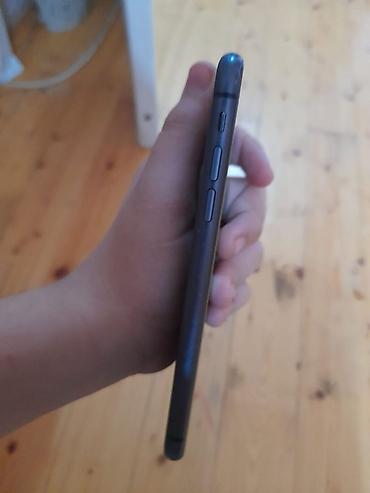 tablet iphone 2: IPhone 11, Qara, Simsiz şarj — 5