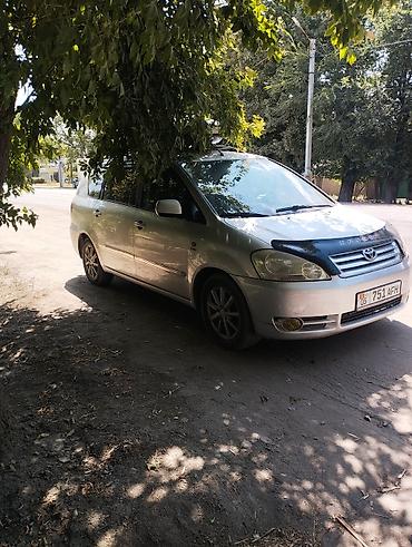 авенсис верса: Toyota Avensis Verso: 2002 г., 2 л, Механика, Бензин, Универсал — 5