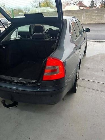 gitovanje branika: ZADNJI BRANIK ZA ŠKODA OCTAVIA OD 2004. DO 2013. GOD. | Zadnje — 1