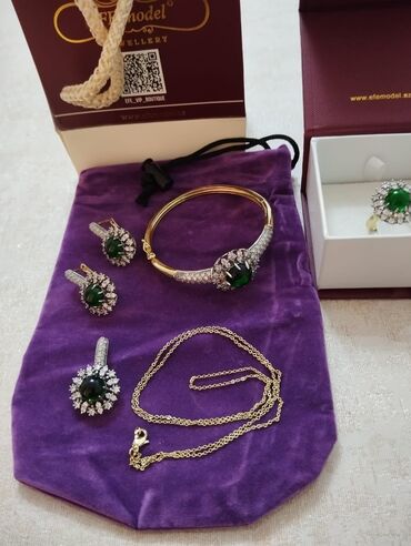 Zərgərlik dəstləri: Zərgərlik dəsti – EFE Model Jewellery Tərkib: - Qızılı rəngli sərt — 1