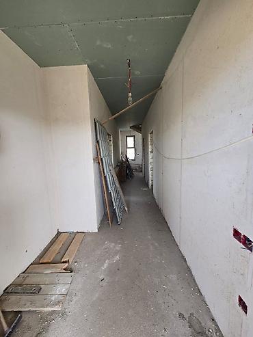 heyet evleri type 1: İki mərtəbəli fərdi yaşayış evi4 sotdan artıgdı qaz işıq var 5 otaq — 7