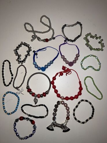 Sırğalar: Bijuteriya sırğalar. Hər şəkildəkinin Hamısı birlikdə 8 manat -da lalafo.az — 13 Sırğalar: Bijuteriya sırğalar. Hər şəkildəkinin Hamısı birlikdə 8 manat — 13