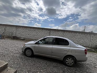 tourer v салон: Седан компакт-класса серебристого цвета. Основные особенности: - — 1