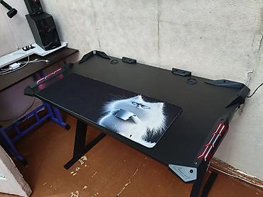 gaming stolu: Düz masa, Polkasız, Siyirməsiz, Metal, Zəmanətsiz, Kredit yoxdur — 1