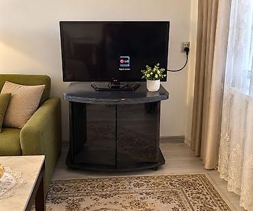 televizor pultu: Tv LG 82 ekran sade pultu var. Evden satiş.110 azn Tv alti — 1