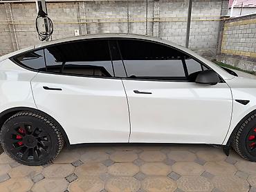 byd e2: Tesla Model Y: 2021 г., Электромобиль, Кроссовер — 6
