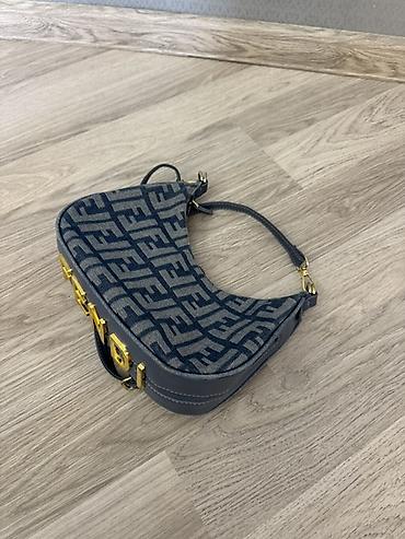 fendi cantalar: Çiyin çantası, Fendi, İşlənmiş — 2