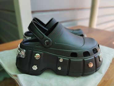 женская обувь размер 38: Кроксы Balenciaga Абсолютно новые Размер 40-41 Легкие, дышащие