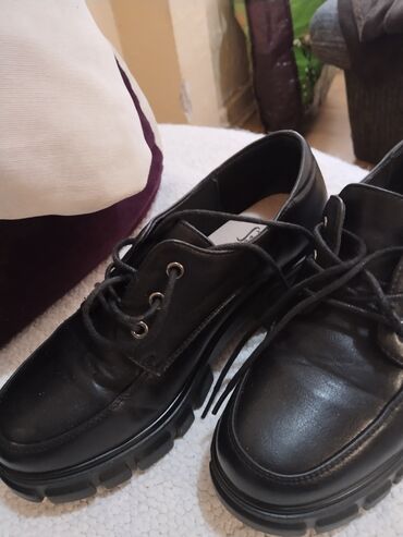mokasine ženske ccc: Oxfords, 38