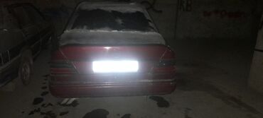 Mercedes-Benz: Mercedes-Benz E-Class: 1993 г., 2.3 л, Механика, Газ, Седан