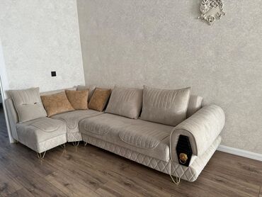 Kasalar: Künc divan, İşlənmiş, Bazalı