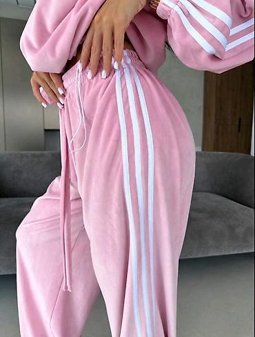 Gornji i donji deo: MUST HAVE 🔥 Jesen 2026 Preudobne plišane trenerke Vel: S M L Cena — 7