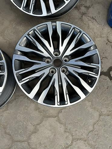 volk rays: Литые Диски R 18 Kia, Комплект, отверстий - 5, Б/у — 5