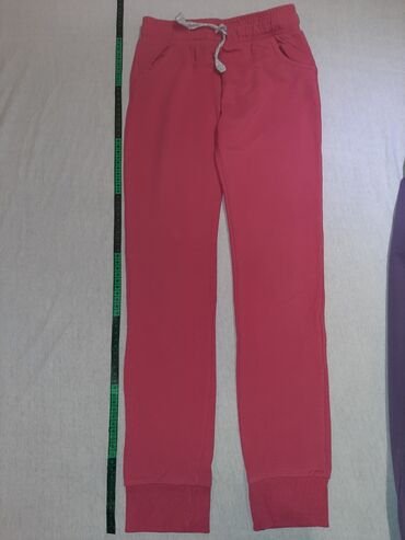 Pantalone: Veliki broj dečijih trenerki sa brojem i dimenzijama na lalafo.rs — 2 Pantalone: Veliki broj dečijih trenerki sa brojem i dimenzijama — 2