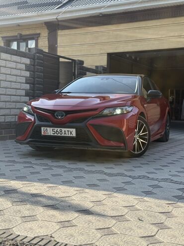 домкрат для авто: Toyota Camry: 2021 г., 2.5 л, Автомат, Гибрид, Седан