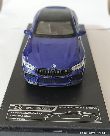 модель: BMW M8 Gran Coupé 1:32. model avtomobil maketi - Miqyas: təxmini — 1