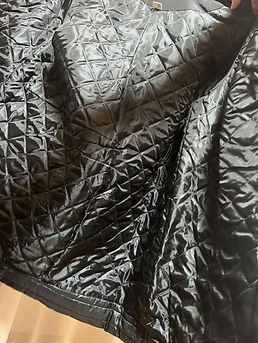 pencekler: Qadınlar üçün qara rəngli quilted (kapitone) puff yüngül pencək/plaş — 3
