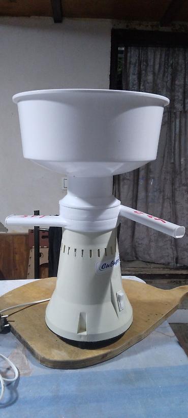 aliram: Sibir-2 elektrikli süd ayranı (səpmə) aparatıdır. 1 ay olar alinib 240 — 2