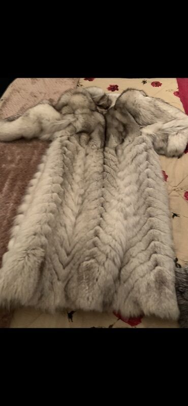 Krzneni kaputi: M, Sa postavom, Polarna lisica, bоја - Bež — 16