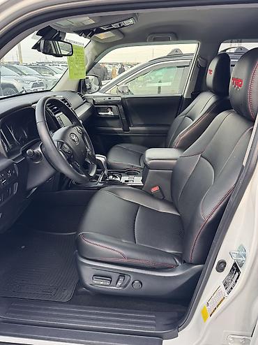 Toyota: Toyota 4Runner: 2020 г., 4 л, Автомат, Бензин, Внедорожник — 11