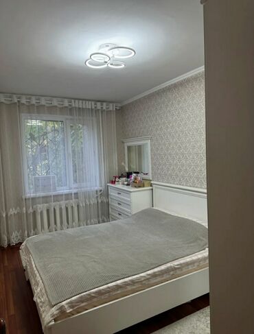 1 комнатная квартира без ремонта: 2 комнаты, 50 м², 104 серия, 1 этаж