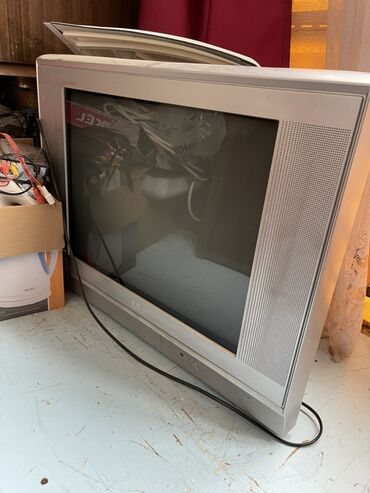 подставка под монитор: ЭЛТ-телевизор JVC с приставкой цифрового ТВ Кара-Балта, рабочий, но