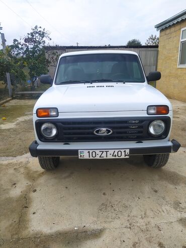 VAZ (LADA): VAZ (LADA) 4x4 Niva: 1.7 l | 2008 il 80600 km Ofrouder/SUV