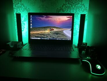 Masaüstü kompüterlər və iş stansiyaları: Kompüter satılır 512 GB SSD 4gb ram köhne olsada yaxşı işləyir oyun