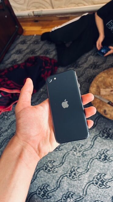 IPhone SE 2020, Qara