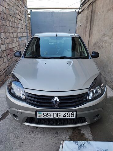 reno: Renault Sandero: 1.6 л | 2012 г. | 295000 км Хэтчбэк