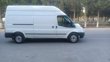 Mercedes-Benz: Yükdaşıma üçün ideal, ağ rəngli, yüksək damlı Ford Transit furqon