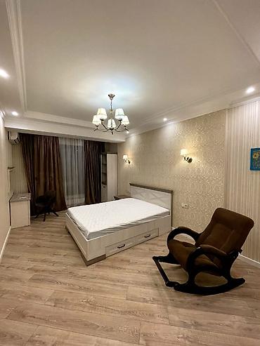 50: Сдаю в аренду 1 комнатную квартиру в новом элитном доме в центре г — 2
