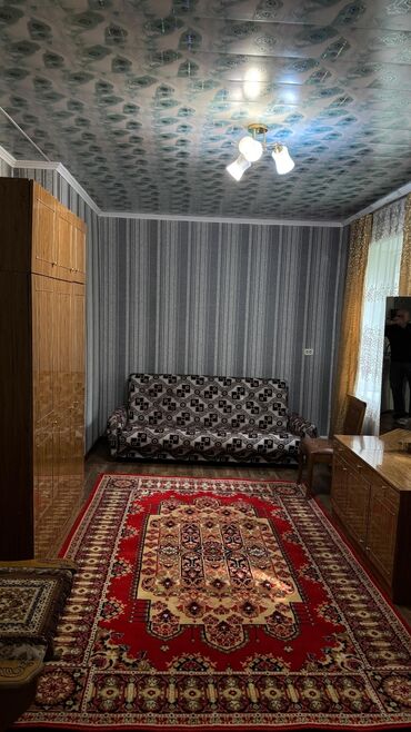 квартира в районе политеха: 1 бөлмө, Менчик ээси, Чогуу жашоосу жок, Толугу менен эмереги бар