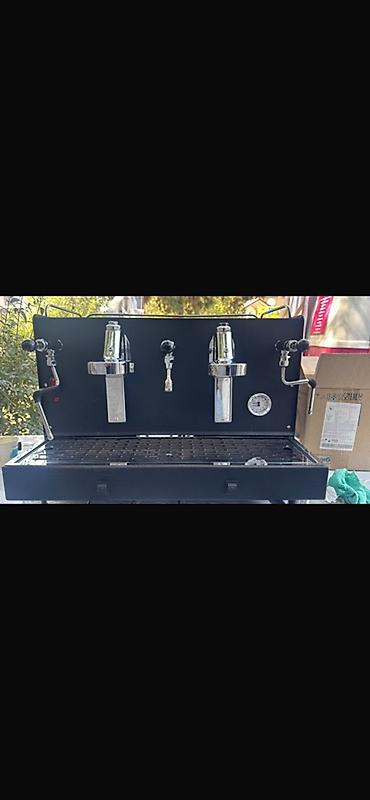 xeon e5: Профессиональная кофемашина эспрессо с двумя группами и комплектом — 1